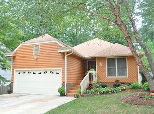 215 Dalmeny Dr, Cary, NC 27513