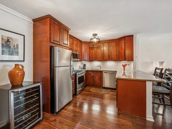 18-15 215th Street image 11 of 38