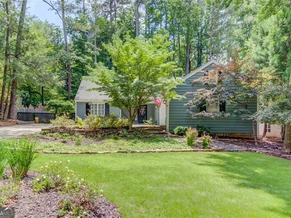 420 Taberwood Way, Roswell, GA 30076