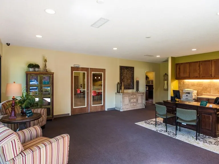 3532 Chatham Green Ln — Photo 10