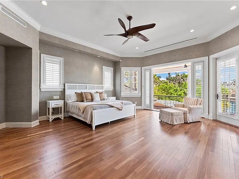 2325 Lantern Ln — Photo 31