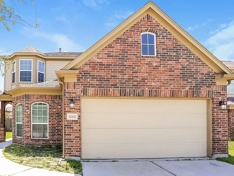 12430 Greencanyon Dr — Photo 1