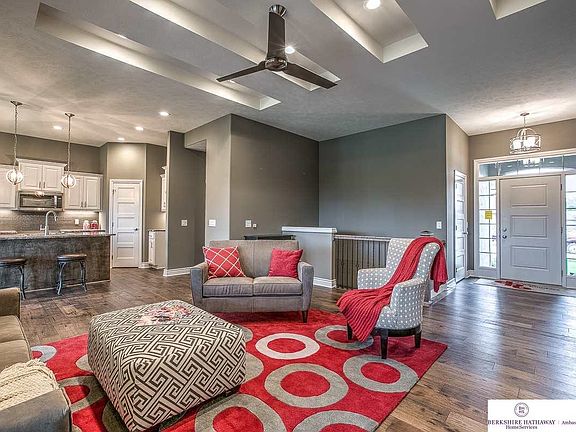 pic of previous model