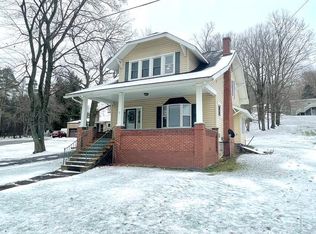 7 Strayer St, Central City, PA 15926