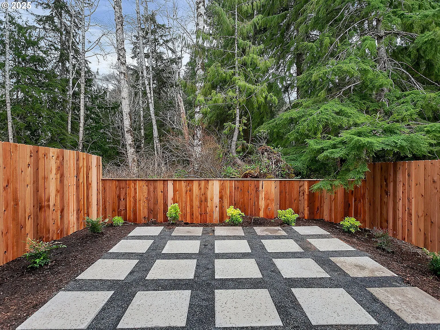 3 bed, 2.5 bath, 1600 sqft, $2,599 — Photo 4