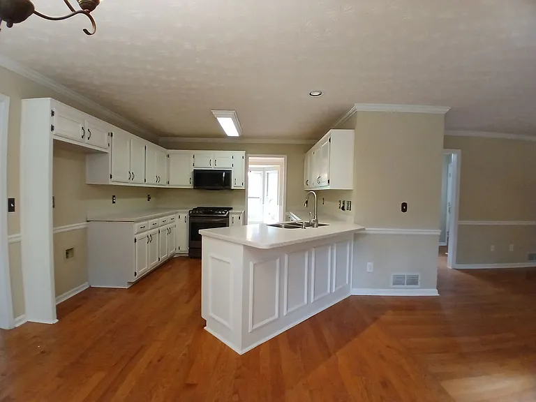 4761 Habersham Way SE — Photo 8