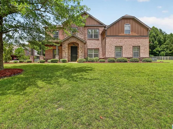 301 Cypressglade Ln, Midland City, AL 36350