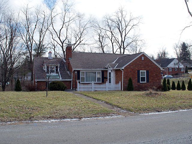 1st image of 445 Bartley Ave