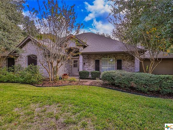 2nd image of 1201 Salado Oaks Dr