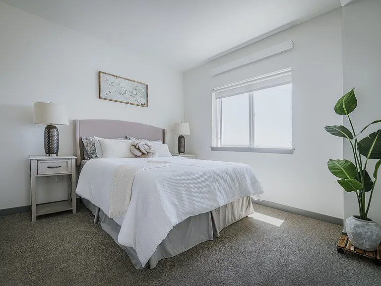 Grand Vista Apartments — Photo 5