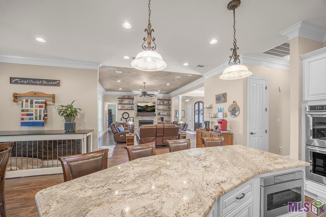 9285 Greystone Dr, Denham Springs, LA 70726 MLS 2023009084 Zillow