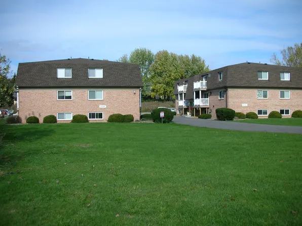 3796-3798 Indian Run Dr, Canfield, OH 44406