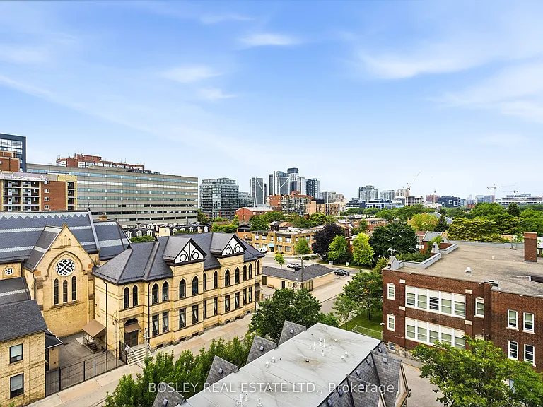 140 W Bathurst St #803 — Photo 24