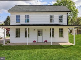 6 S Saint Marys Ave, Branchdale, PA 17923