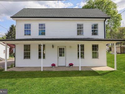 6 S Saint Marys Ave, Branchdale, PA, 17923