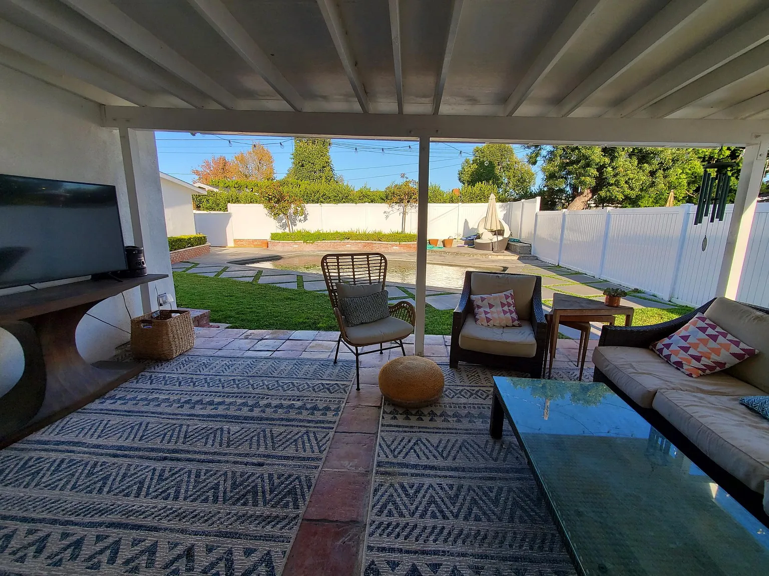 3 bed, 1301 sqft, $8,800 — Photo 4