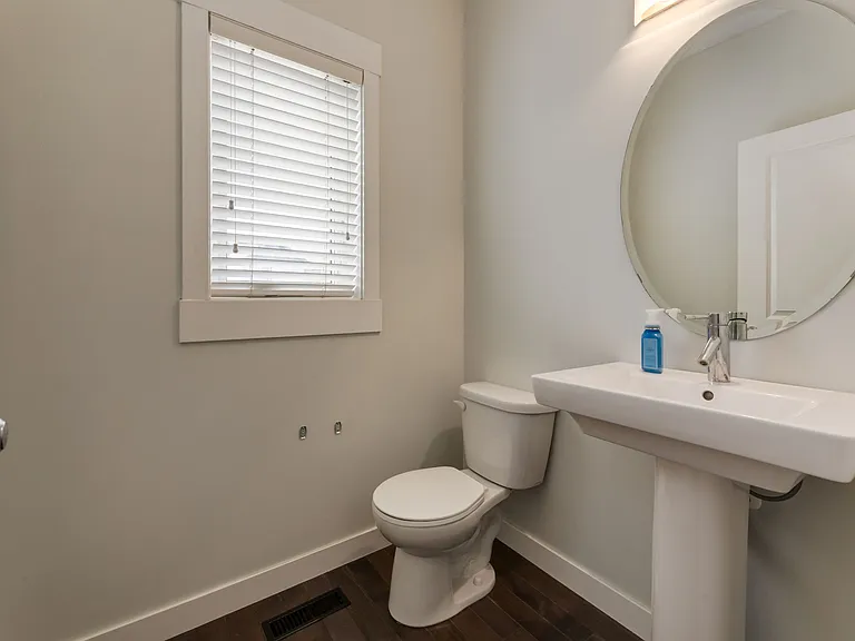 W Skyview Point Pl NE — Photo 9