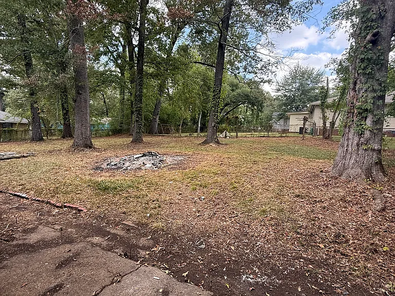 520 Oakhill Dr — Photo 8