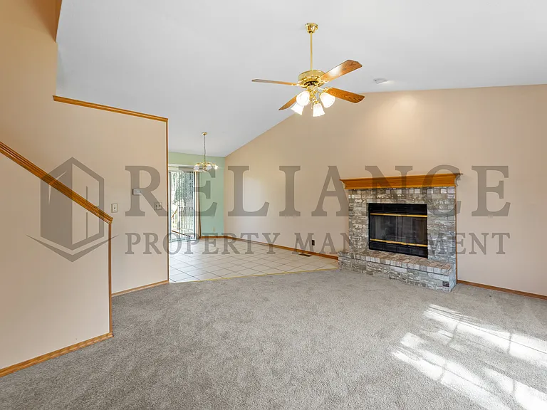 8502 W Westlawn Cir — Photo 5