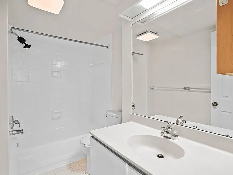 1825 T St NW #304 — Photo 20
