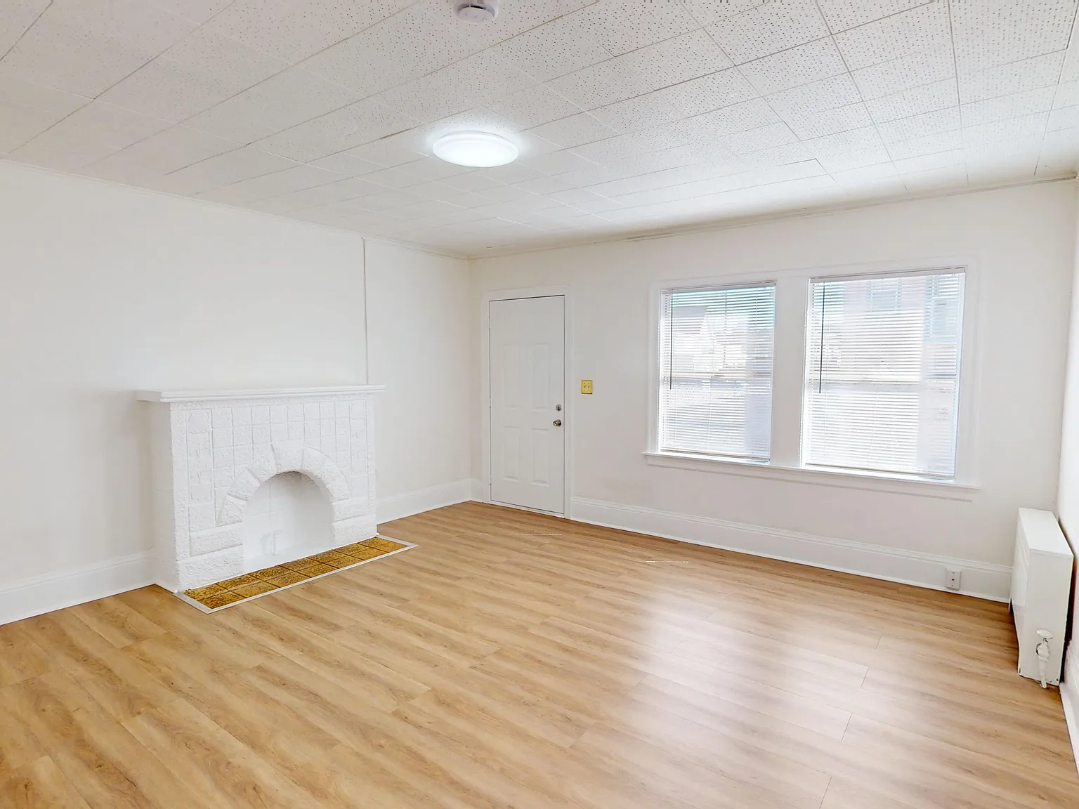 Studio, 480 sqft, $1,795 — Photo 4
