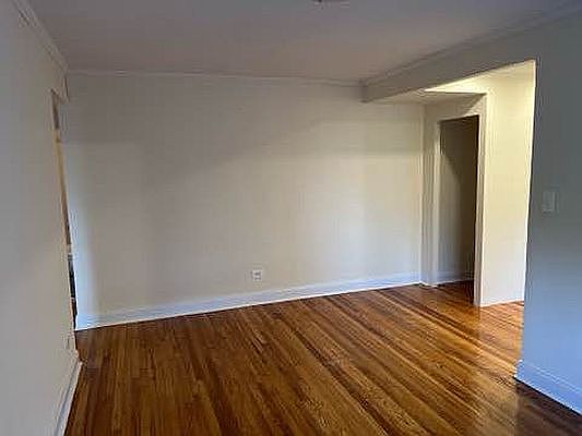 2nd image of 172 Bay 28 St #5A