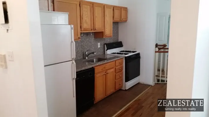 Rented by ZealEstate Group Inc | media 53