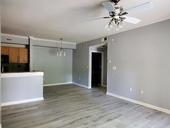 2nd image of 5621 Pinnacle Heights Cir APT 208