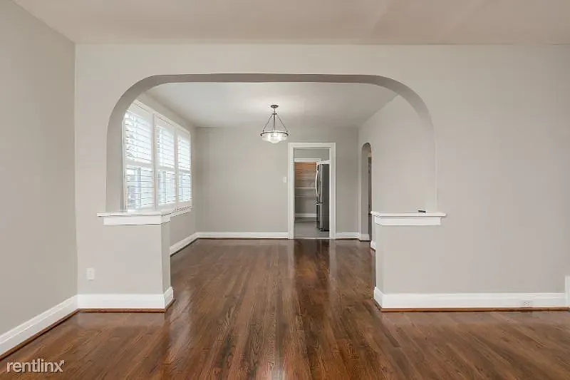 1 bed, 1150 sqft, $1,600 — Photo 2