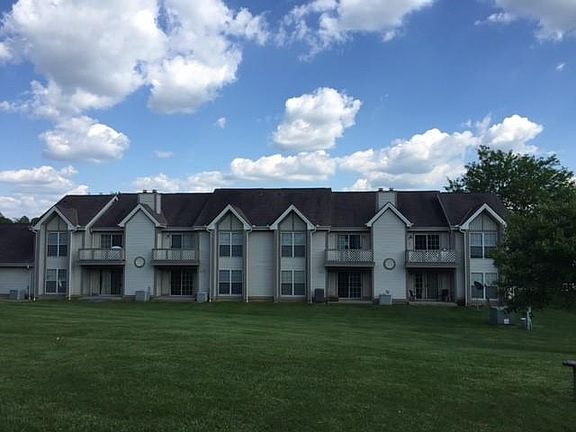 2nd image of 857 Elizabeth Dr #1697984