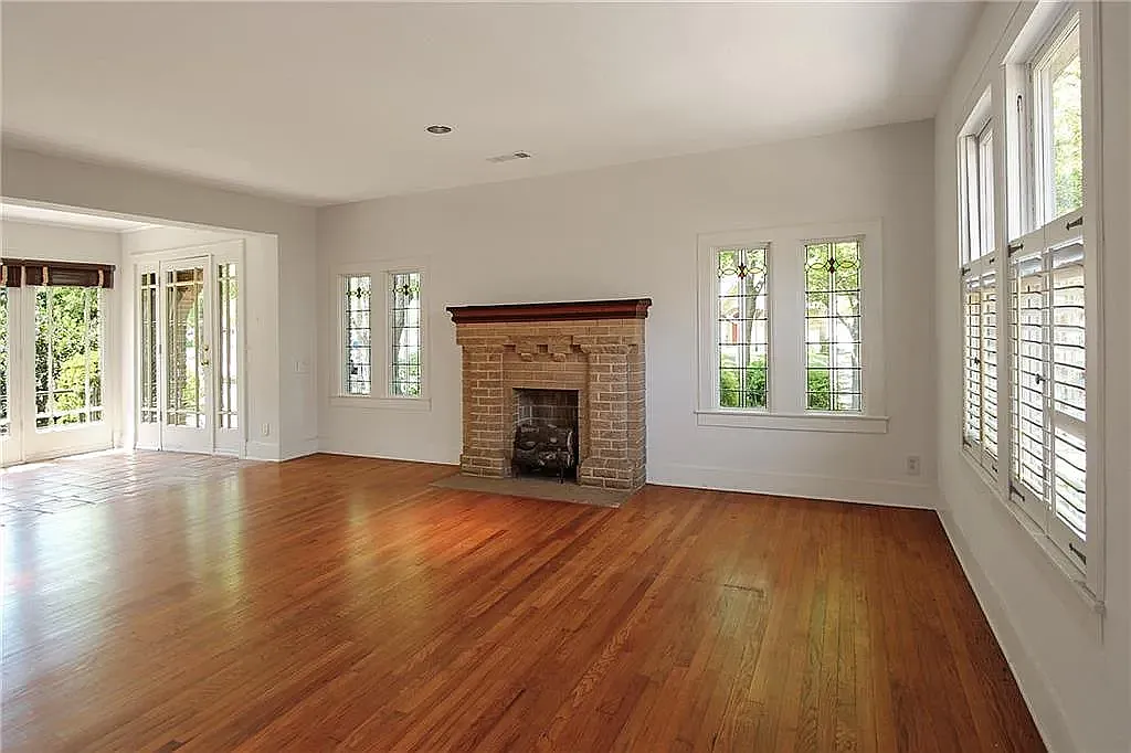 2 bed, 1526 sqft, $2,299 — Photo 3