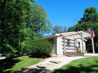 1038 E Overpeck Rd, Mooresville, IN 46158