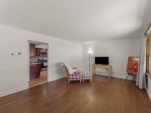 3rd image of 11547 S Kenneth Ave