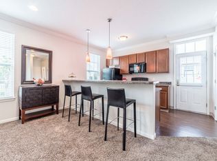 723 Enclave Village Pl #643-2, Lewis Center, OH 43035