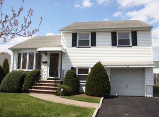 42 Suzanne Ct, Belleville, NJ 07109