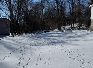 205 W 7th St, Alton, IL 62002