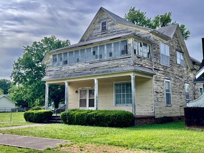 807 W 5th St, Coffeyville, KS, 67337