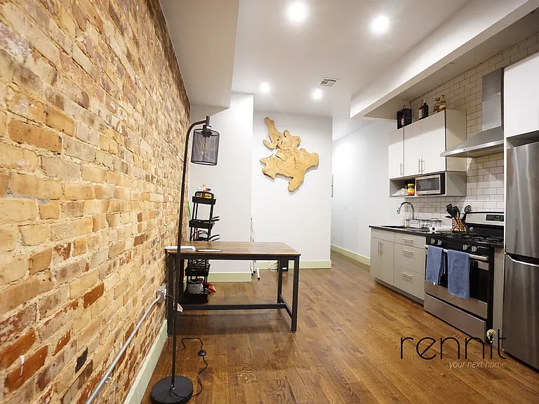 686 Jefferson Ave #2L — Photo 11