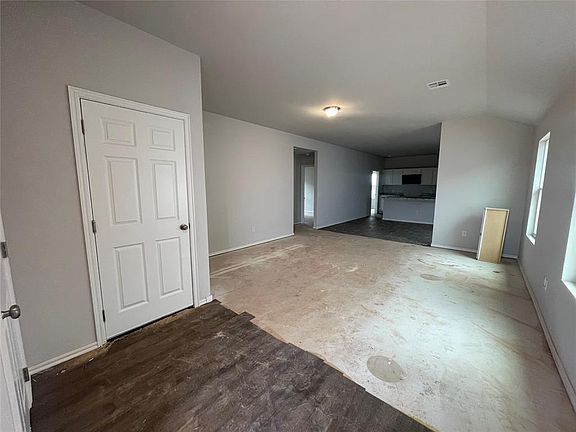 5th image of 2224 SE 90th St