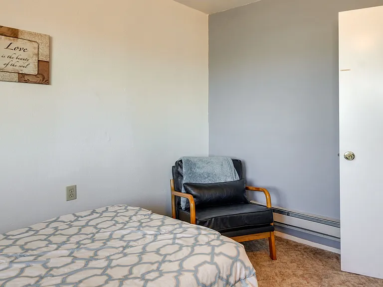 25 E Lexington #3 — Photo 7