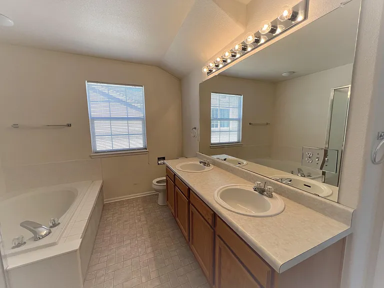 18226 E Lake Ave — Photo 16
