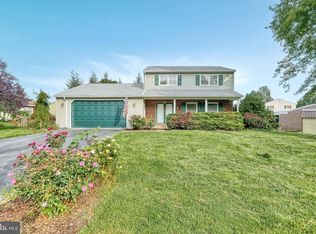 2797 Thornbridge Rd E #E, York, PA 17408