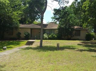 1703 Danube Dr, Dallas, TX 75216