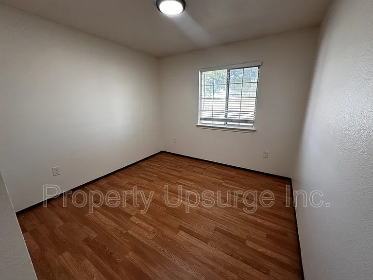 2810 East St #A — Photo 13