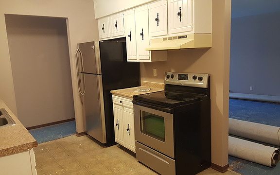 3rd image of 2905 Park Terrace Dr APT 9