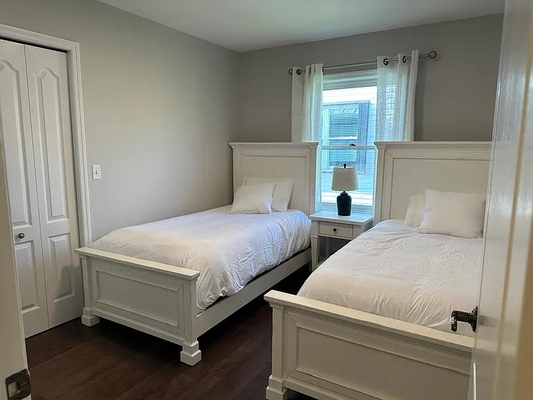 759 Park Ave — Photo 12
