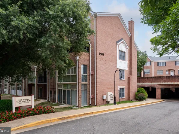 6908 Fairfax Dr Unit 112, Arlington, VA 22213