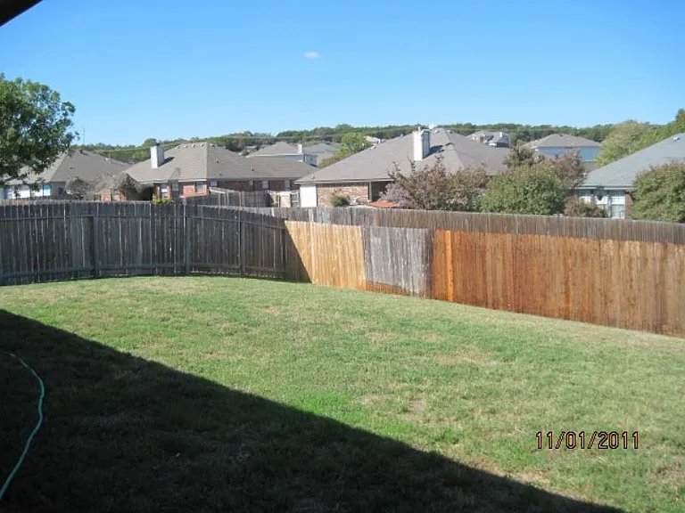 1506 Creek St — Photo 9