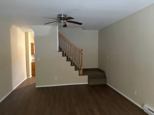 178 E Main St #1, Glen Lyon, PA 18617