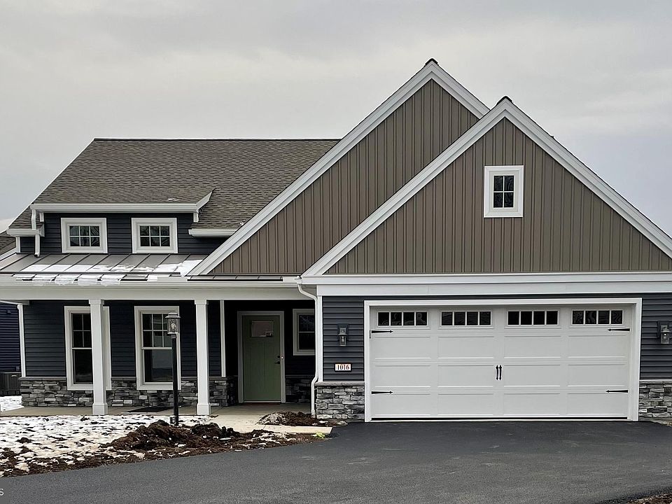 1st image of 1016 Stanford Dr #148